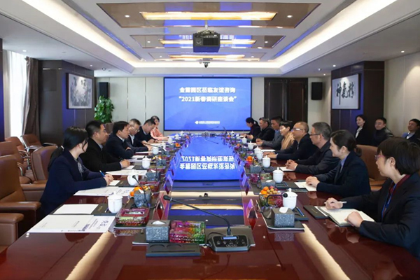 金霞經開區李國軍書記一行走訪慰問友誼咨詢.JPG